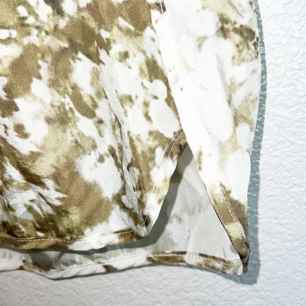 Halara Tie Dye Green And White High Waisted Lined Shorts NEW - Picture 6 of 12